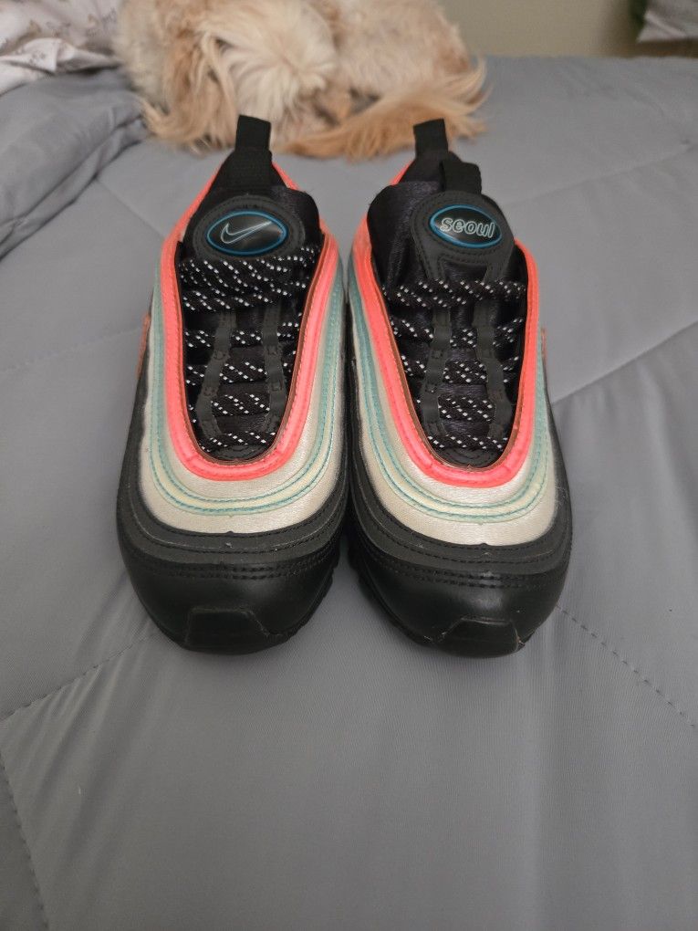 Nike Air Max 97 Low On Air: Neon Seoul SIZE 4.p NEW
