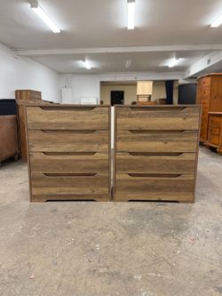 2 Large 4 Drawer Nightstands/ Nightstand Set / End Tables / Side Tables