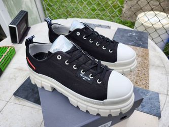 Palladium Revolt Lo Tx Platform Sneaker Woman's Size 10