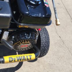 3600 Dewalt Power Washer Gas  Motor Honda