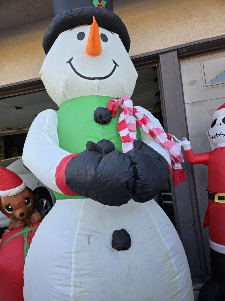 8 Ft Inflatable Snowman