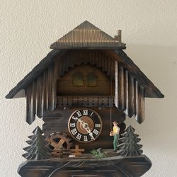 Black Forest CUCKOO CLOCK