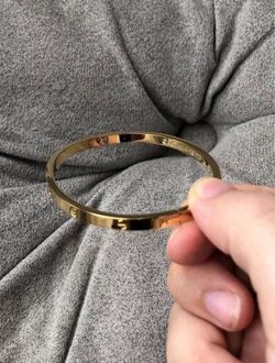 Cartier love bracelet yellow gold in size 17