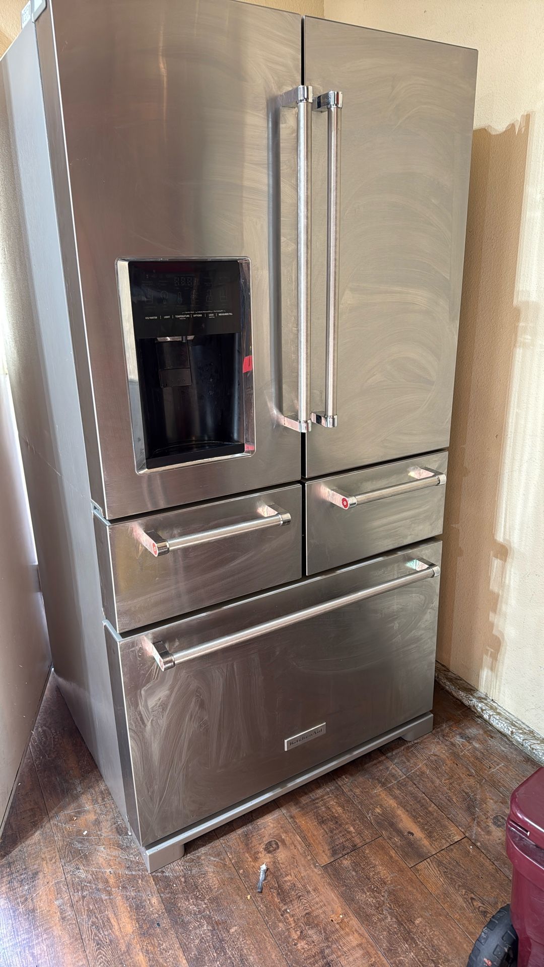 1100. Kitchen Aid French Door Refrigerator 