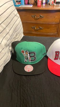 Mitchell & Ness SnapBack hats