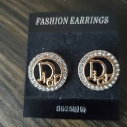 Earings