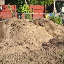 Top Soil - Free Clean Dirt - South Seattle, West Seattle, Burien area
