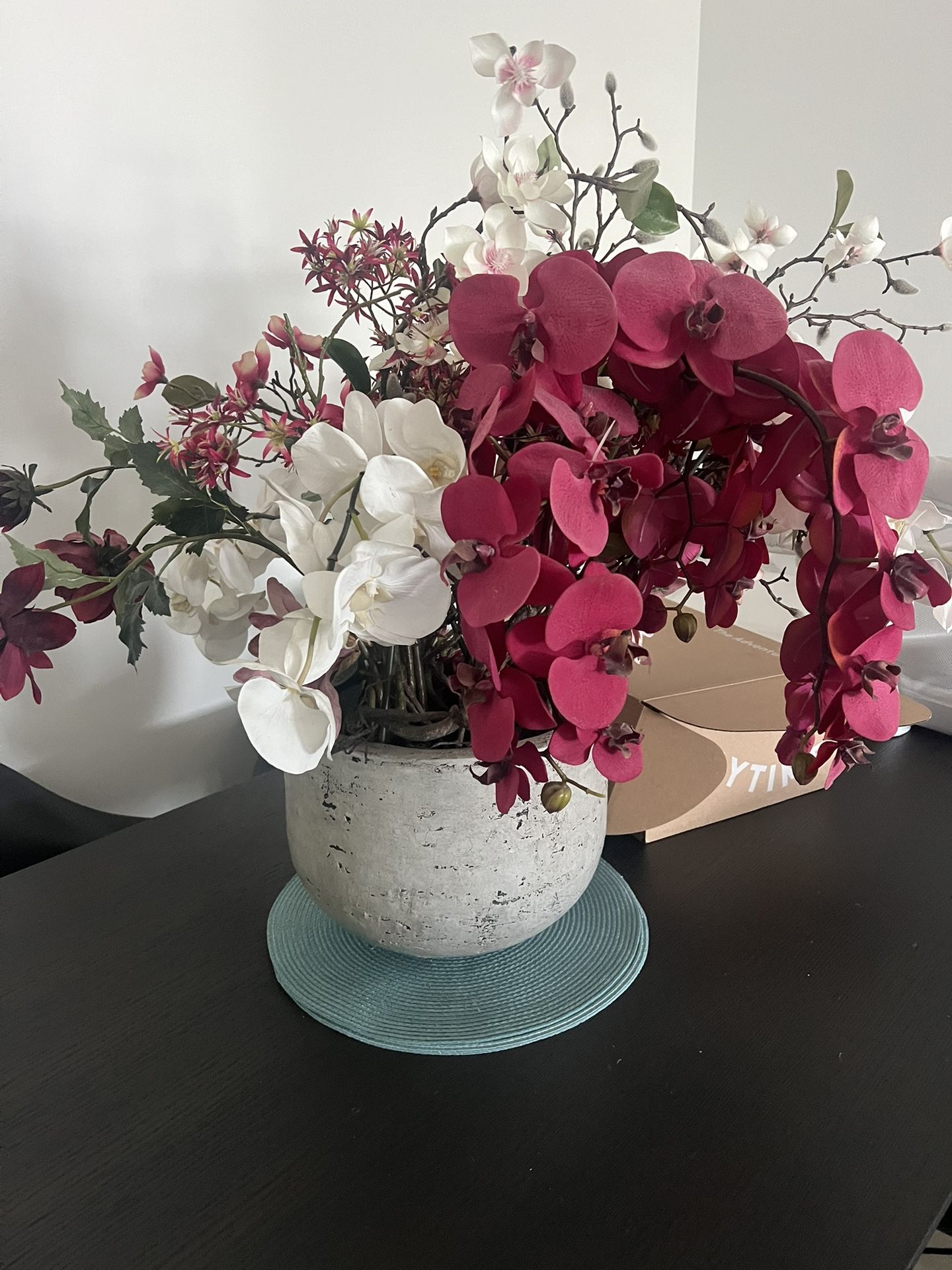 Vase With flowers 
