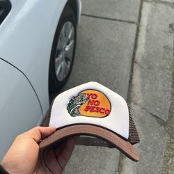 Yo No Pesco Hat 