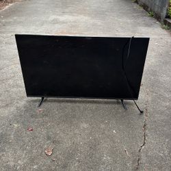 Hisense 43” LED LCD Smart TV – Excellent Condition 