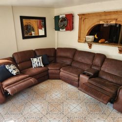Sectional couch