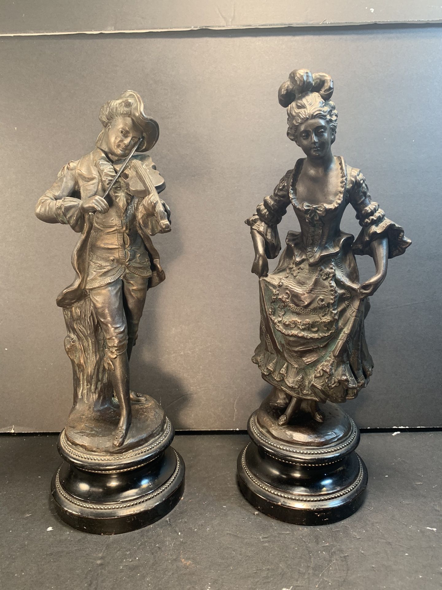 J. UFFRECHT & Co Antique German Detailed Victorian Couple Ceramic Statues (Height: 12-1/2”)