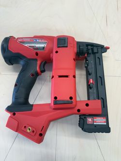 Milwaukee m12 m18 nail guns