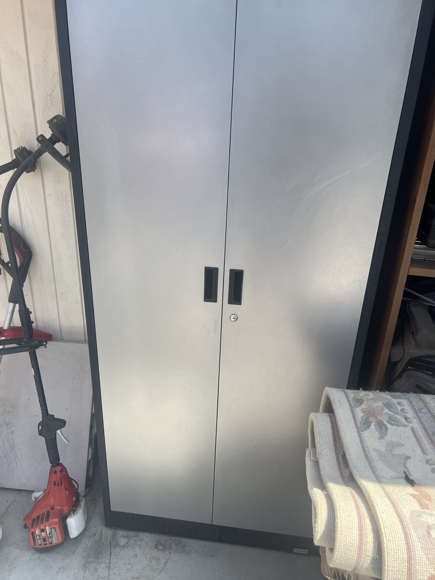 Metal Lockable Cabinet 
