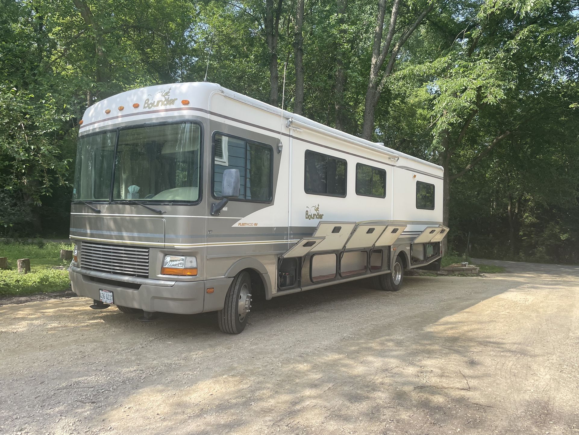 Fleetwood Bounder 31 Rv, Camper, Mobil Home