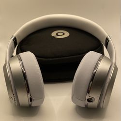 (Authentic) Silver Beats Solo3 Bluetooth Wireless Headphones #2009