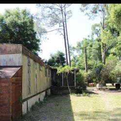 Own This lot With utilities In Ocala ( Mobile Home Need Repairs ) 