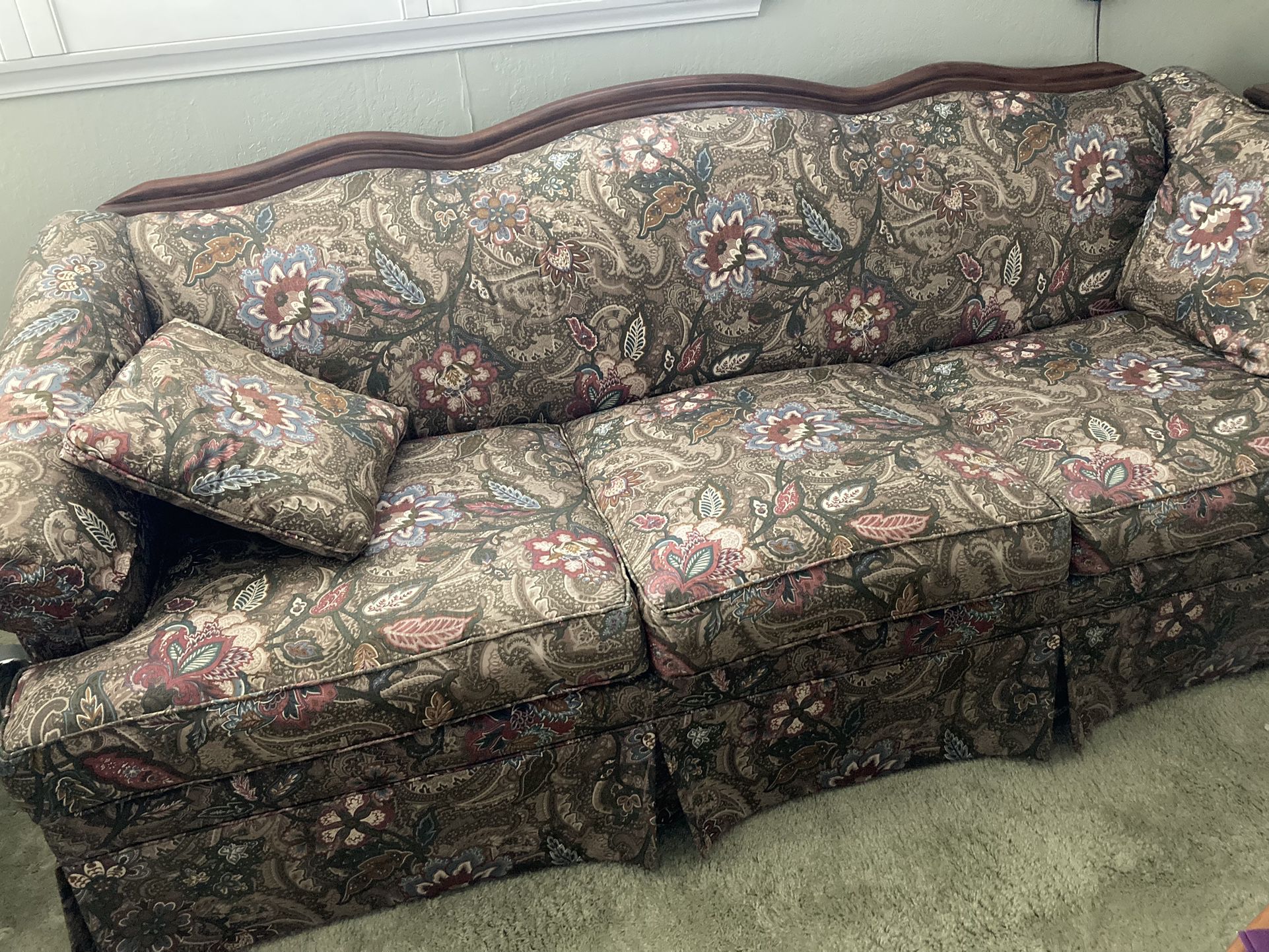 Ethan Allen Couch, FREE