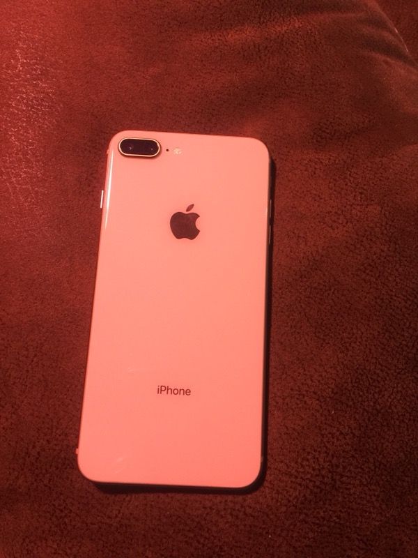 Rose gold UNLOCKED IPHONE 8 PLUS 64 GB (brand new)