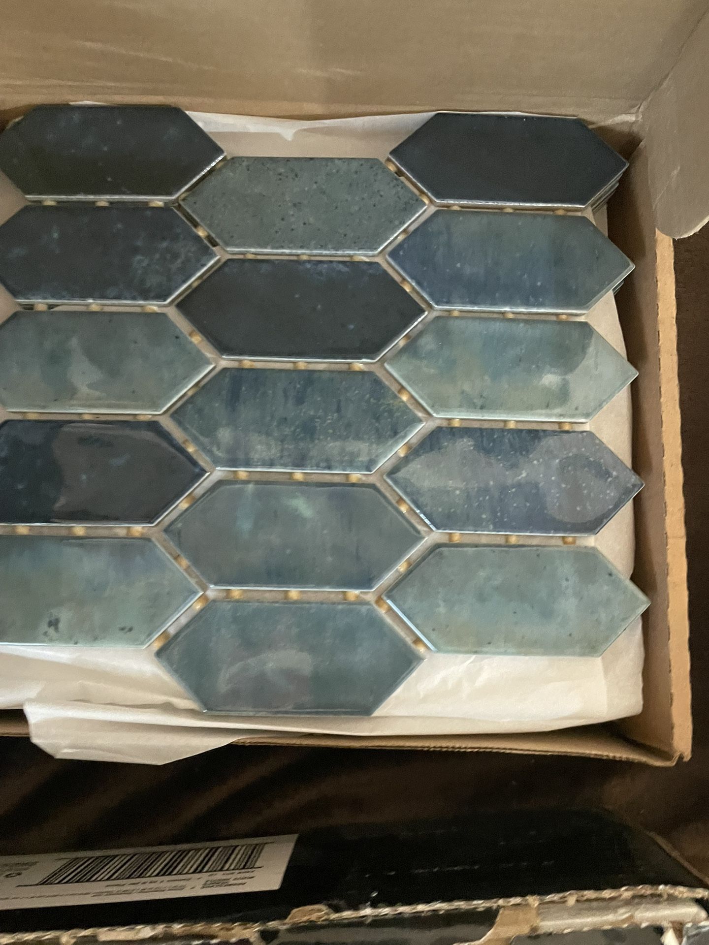 Daltile Miramo Aqua 12 in. x 11 in. Glazed Ceramic Picket Mosaic Tile