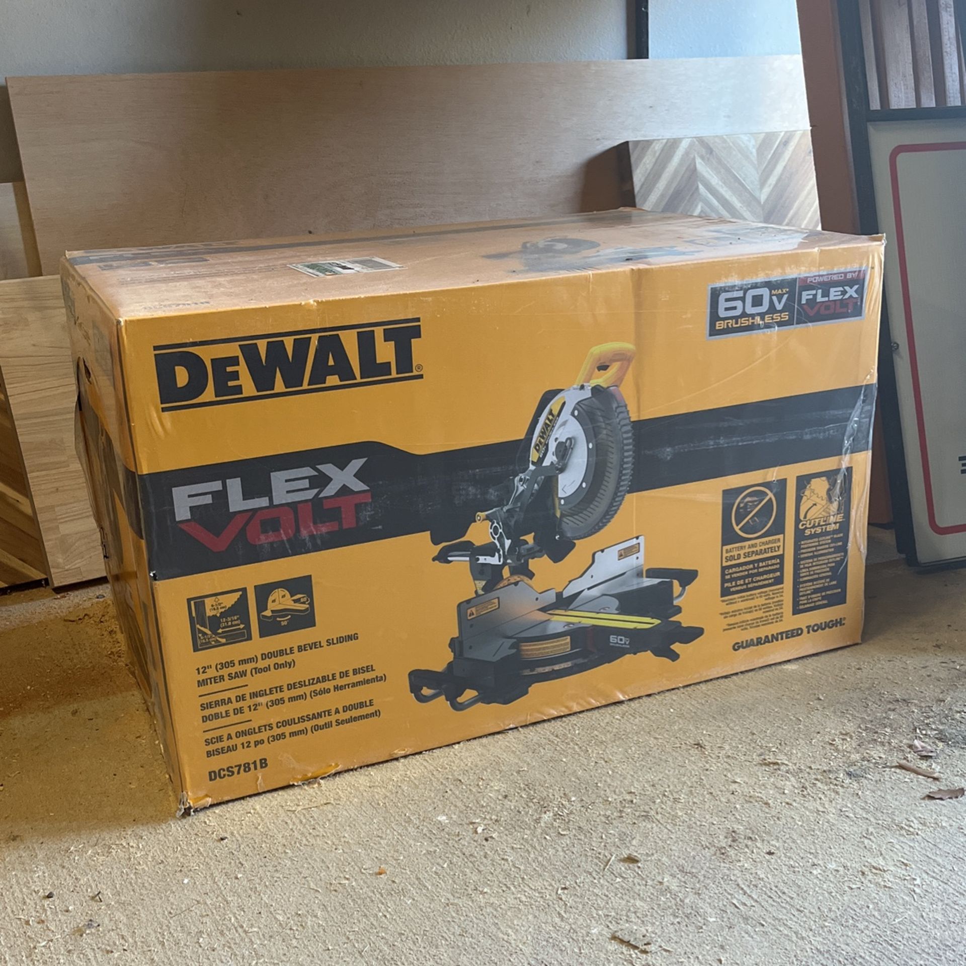 Dewalt Flexvolt Cordless 12” Double Bevel Sounding Miter Saw