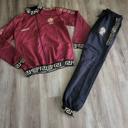 Men’s Sweater Set Size L