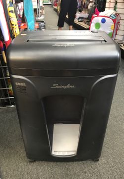 Swingline 9ct paper shredder