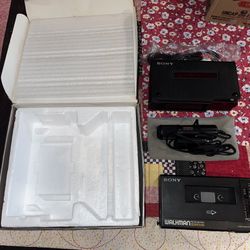 Sony Walkman Professional WM-D6C Portable Cassette Player Rare Vintage Audio in Box