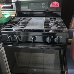 Black Ge Gas Stove 