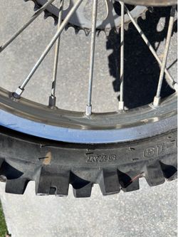 Dirt bike off-road tire ￼