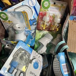 Shampoo  $2. Y De A $3. 3x$10.Rastrillos  3x$10Aromas Para La Casa Febrezee  Y Air Wick  3x$10.Cremas Para Cuerpo 2x15Desodorantes 3x$10. Más 