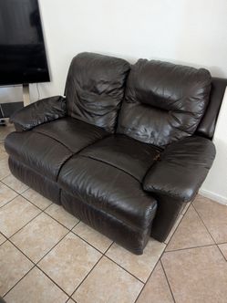 Free Couch Santa Maria