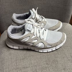 Nike Men Size 8 Used Twice $25