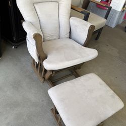 Childcraft Glider/rocker Chair & Ottoman