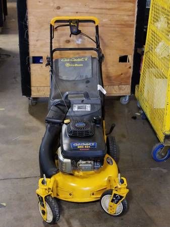 Cub Cadet SRC 621 6-Speed Self-Propelled Bag Mowner w/ Rear-Wheel Drive