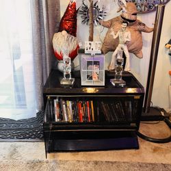 Rotating storage stand 