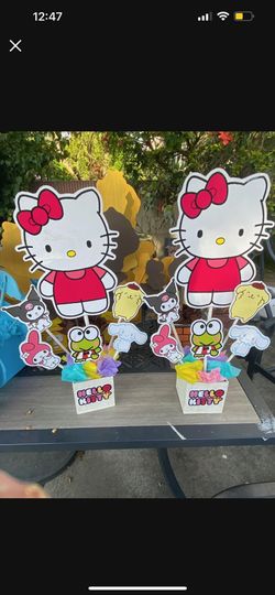 Hello Kitty Centerpieces