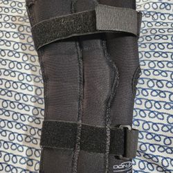 Knee Brace