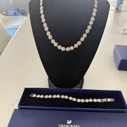 Swarosvski silver Set