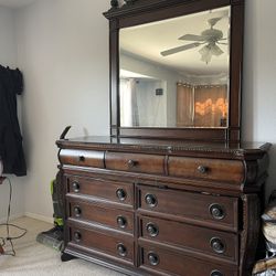   Vintage 9 drawer Dresser With Mirror Asking $265!!!obo 