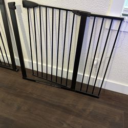 Baby Gates / Dog Doors 