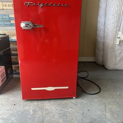 Mini Fridge With Freezer