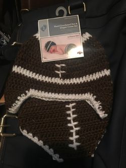 Hand croceted hat & diaper cover set