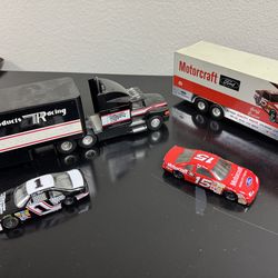 Diecast Metal racing team trucks with nascars Ford h