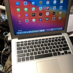 Apple MacBook Air A1466 Core i5 /4GB RAM 128GB SSD as New condition $169