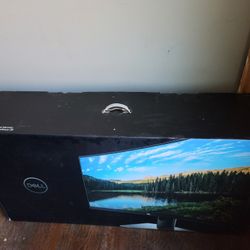 Dell UltraSharp 38 Curved Monitor
Moniteur incurvé Dell UltraSharp 38