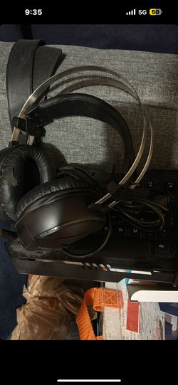 Headset And Keyboard