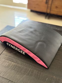 Synergee Ab Mat – Black & Pink – Washable Core Workout Mat