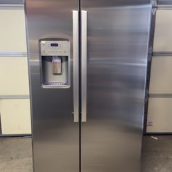 Refrigerator NEW Counter Depth