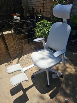 Boss Pro Leather Office Chair by Sunaofe
